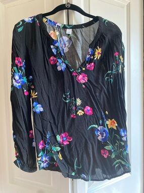 Old Navy Black 3/4 Sleeve Top with Multicolor Floral Print